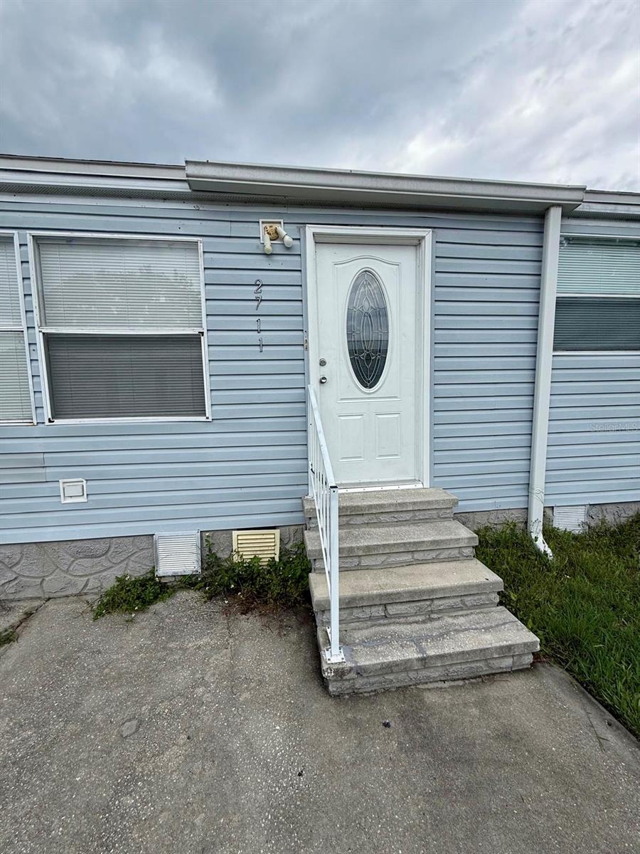 2711 CRANMOOR DRIVE