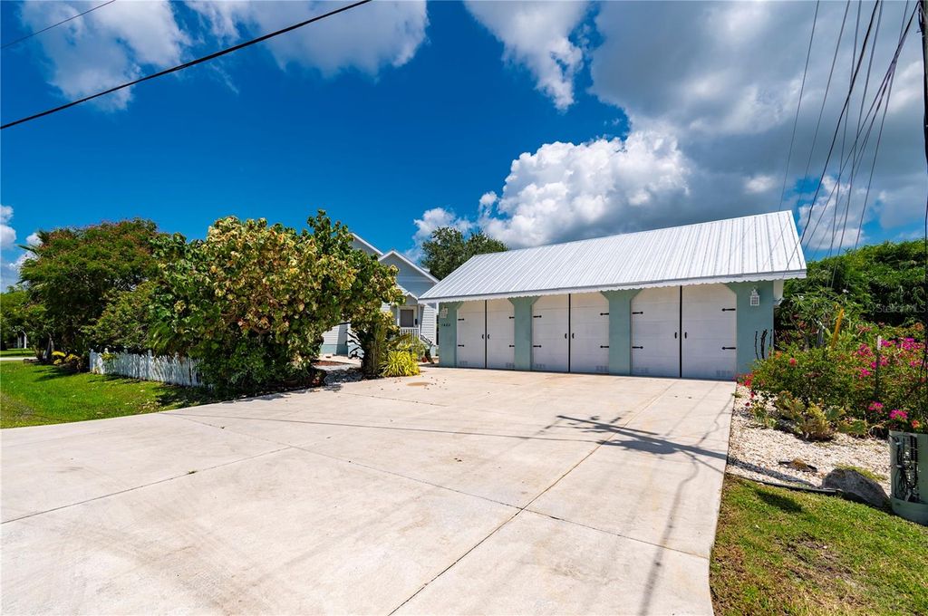 Photo of 1420 Mcgregor Street, Punta Gorda, FL 33950 (MLS # C7514239)