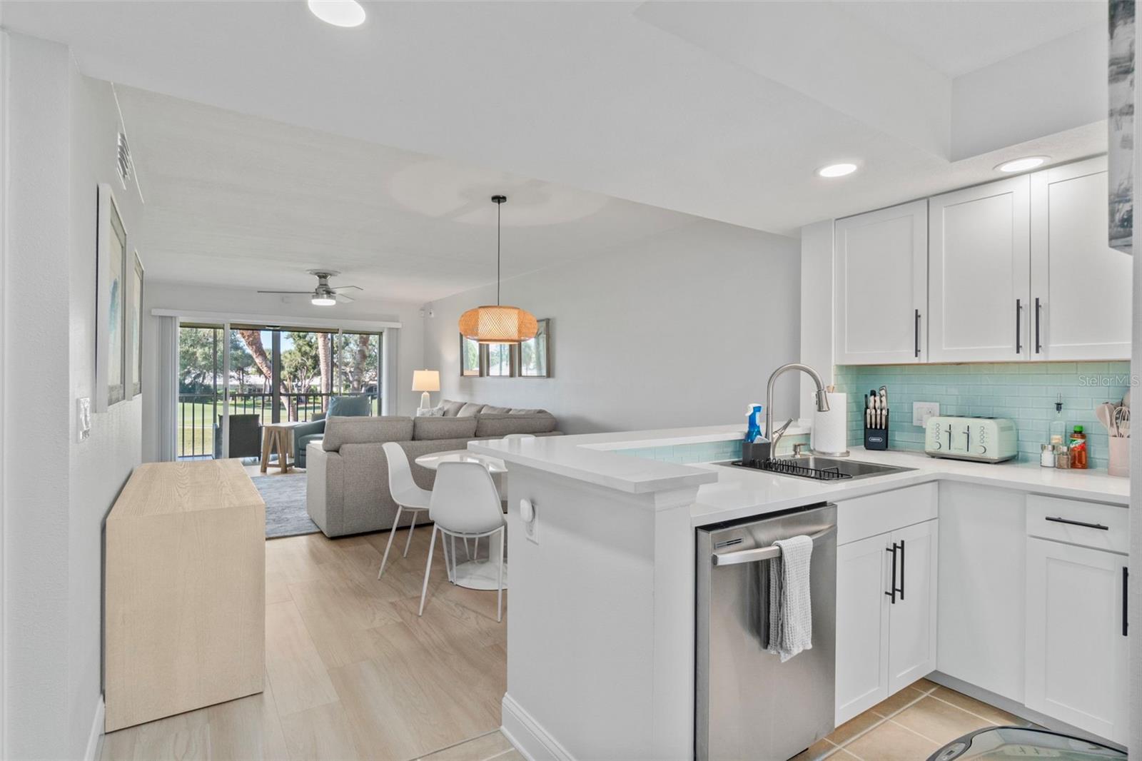 FARMINGTON VISTAS - Residential Lease