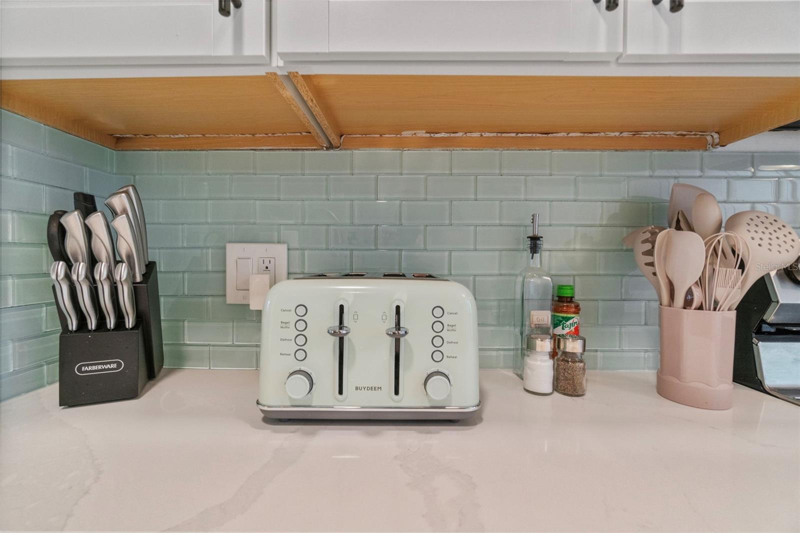 FARMINGTON VISTAS - Residential Lease