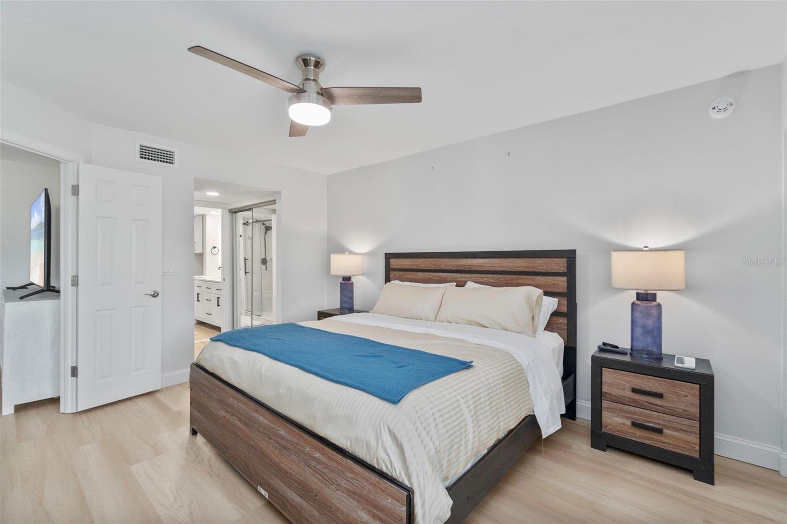 FARMINGTON VISTAS - Residential Lease