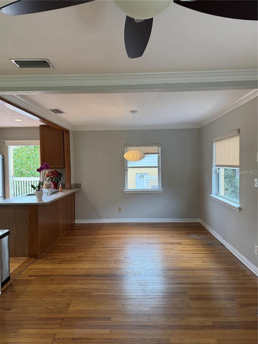 CLEVELAND HEIGHTS - Residential Lease