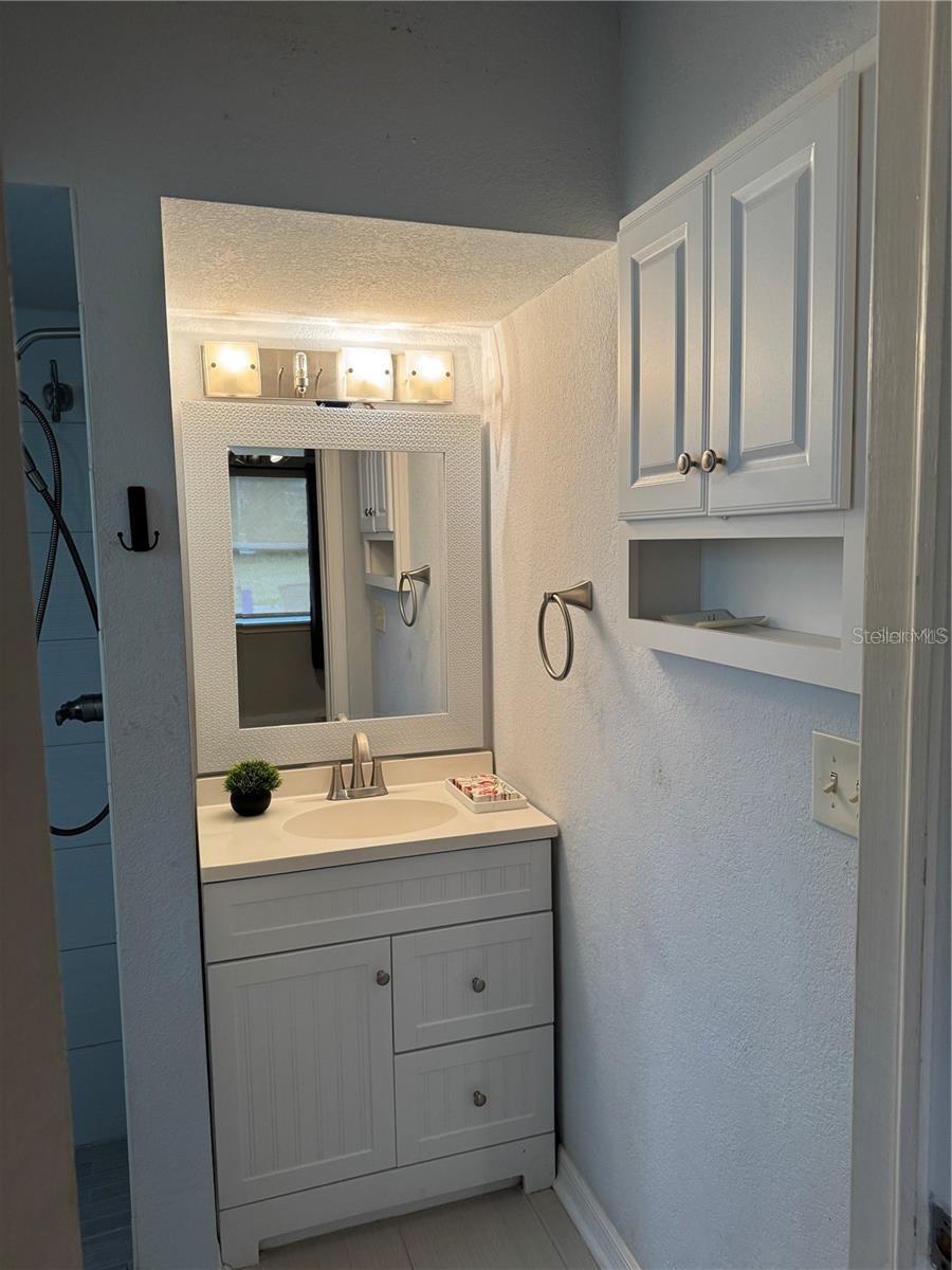 CLEVELAND HEIGHTS - Residential Lease