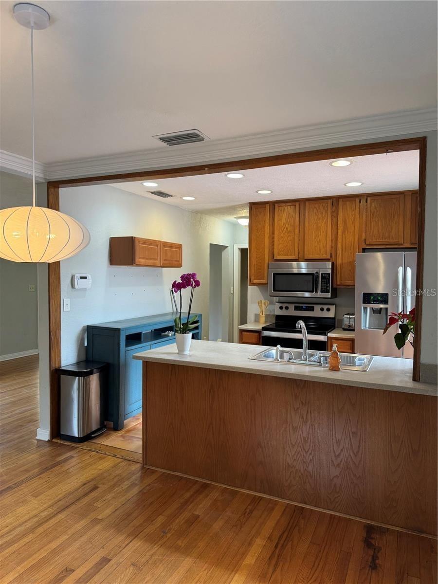 CLEVELAND HEIGHTS - Residential Lease