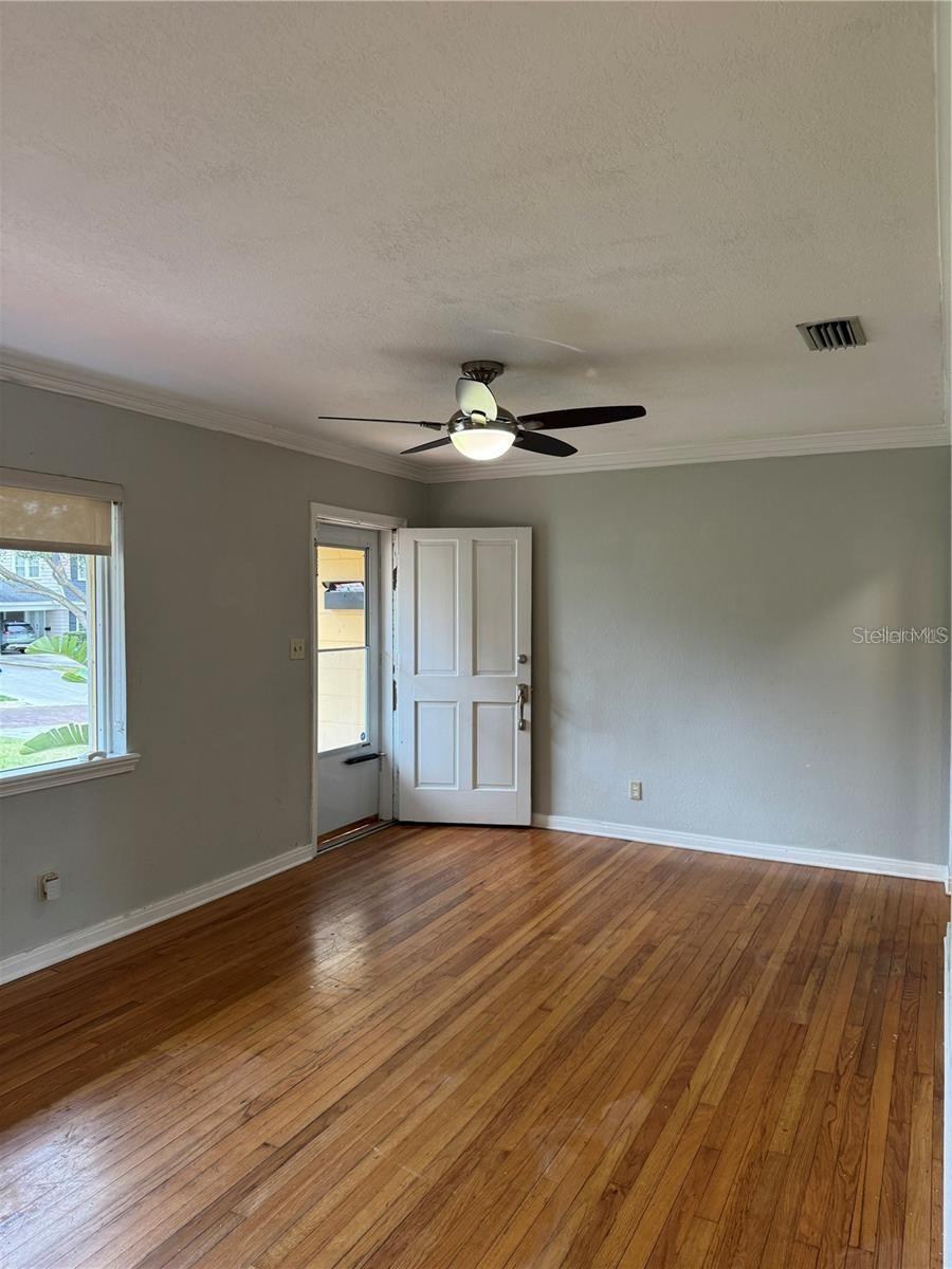 CLEVELAND HEIGHTS - Residential Lease