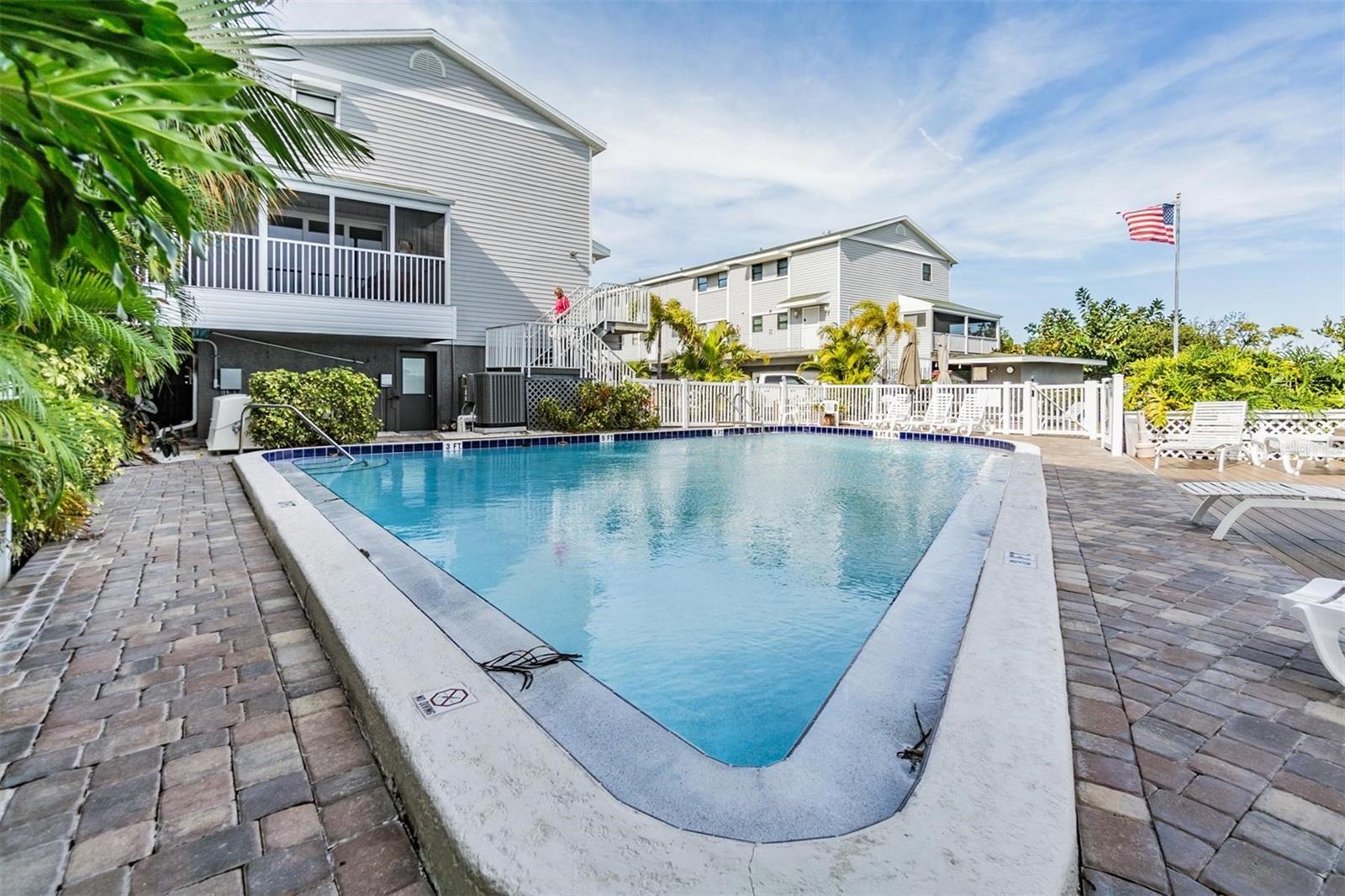 SEA SHELL OF INDIAN SHORES - Residential