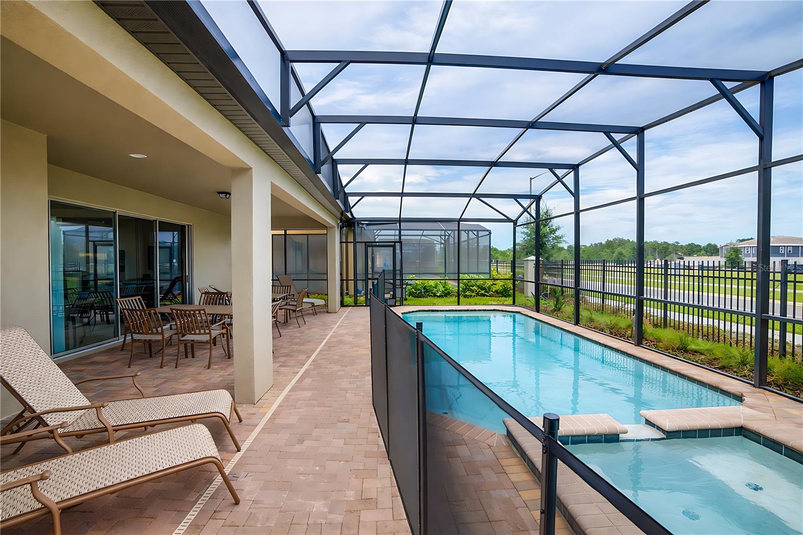 WINDSOR AT WESTSIDE PH 1 - Residential