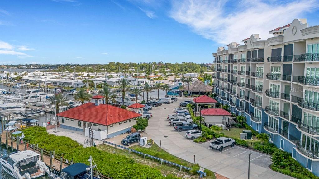 505 N TAMIAMI TRAIL 501