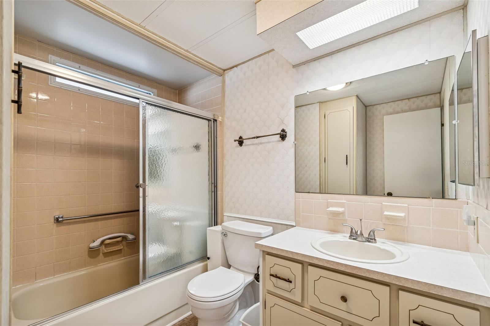 BLUE JAY MOBILE HOME ESTATES CONDO - Residential