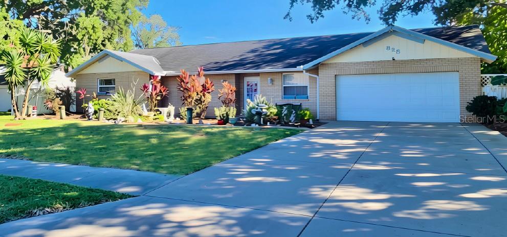 825 CAREY DRIVE