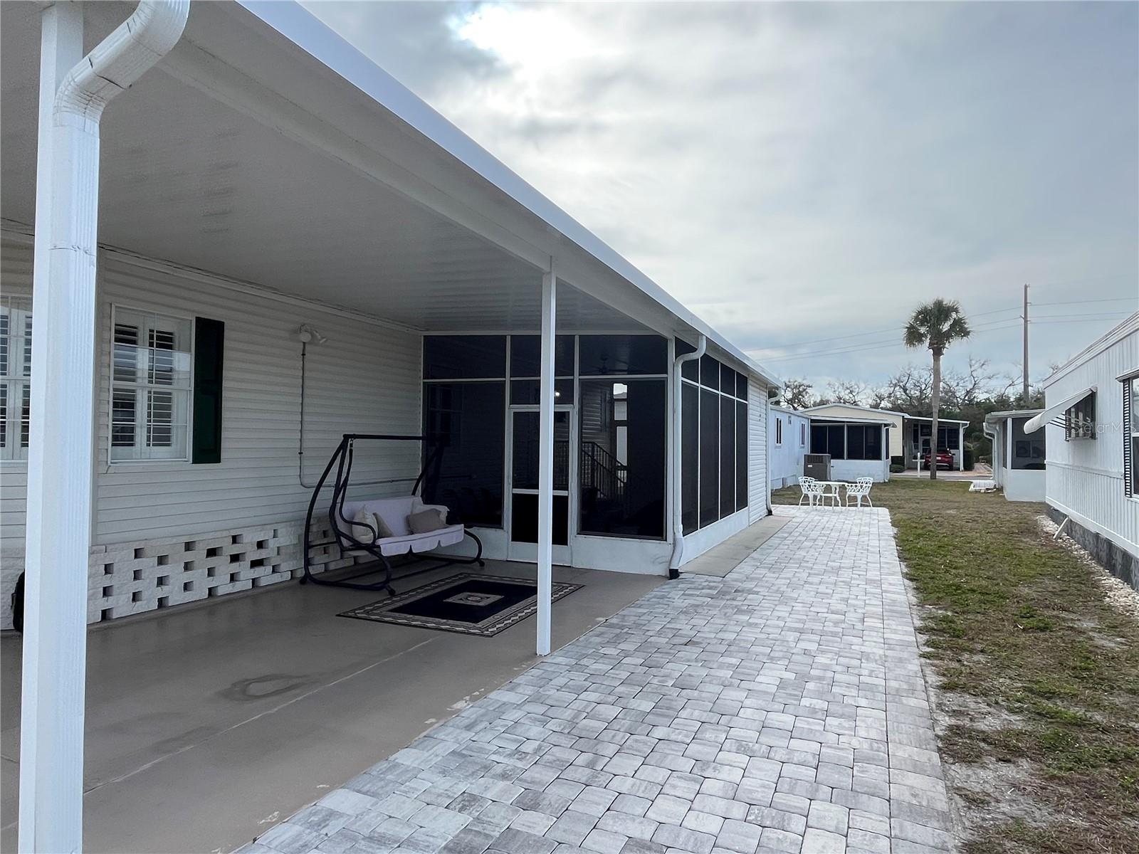 723 LOCARNO DRIVE, VENICE, FL, 34285 3 723 LOCARNO DRIVE