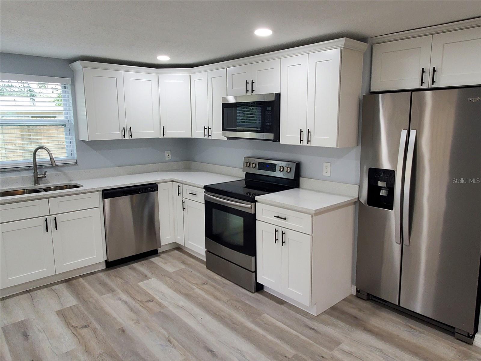 EMBASSY HILLS - Residential