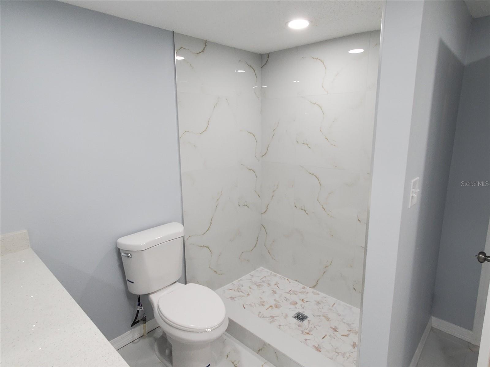 EMBASSY HILLS - Residential