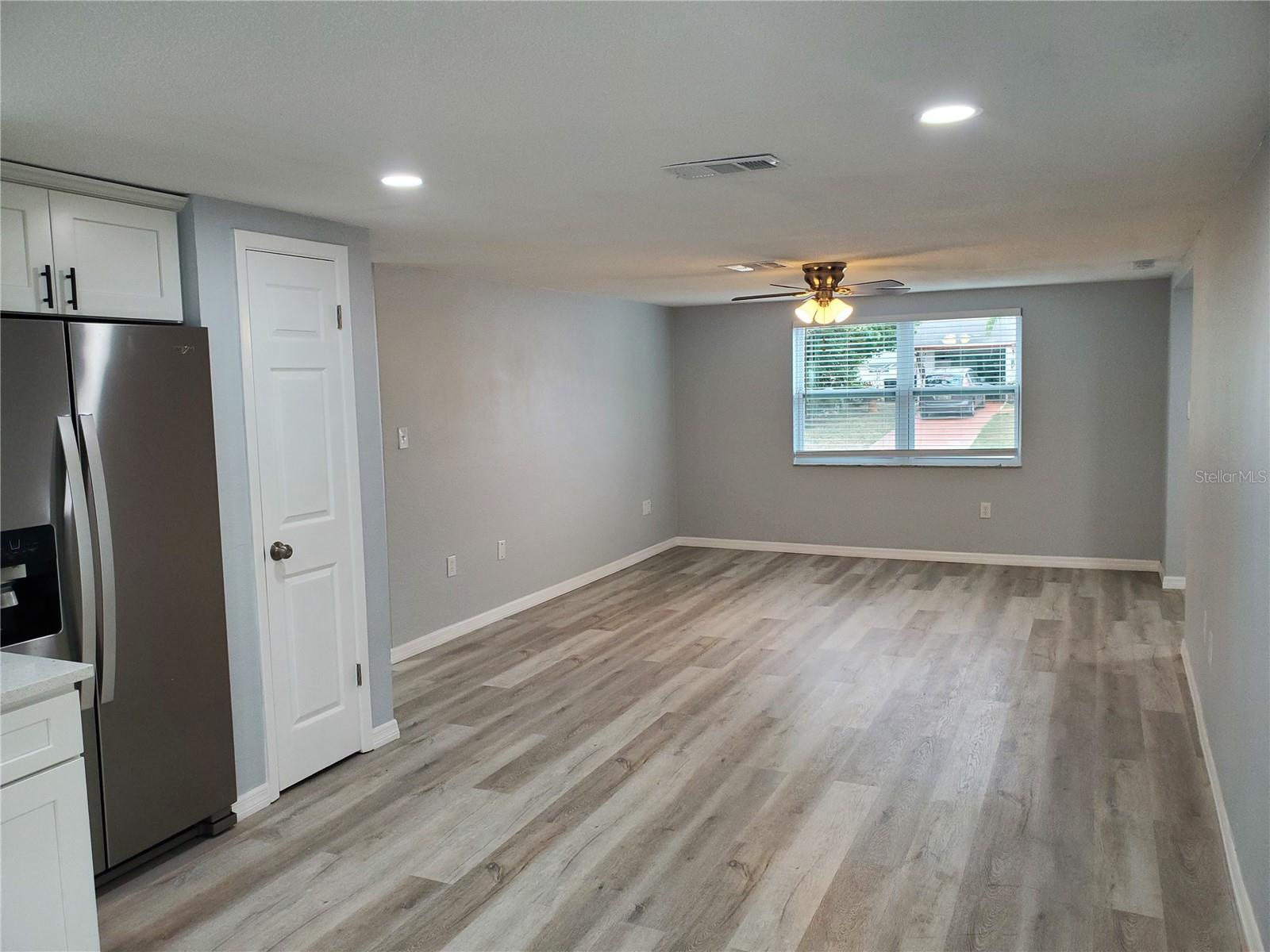 EMBASSY HILLS - Residential