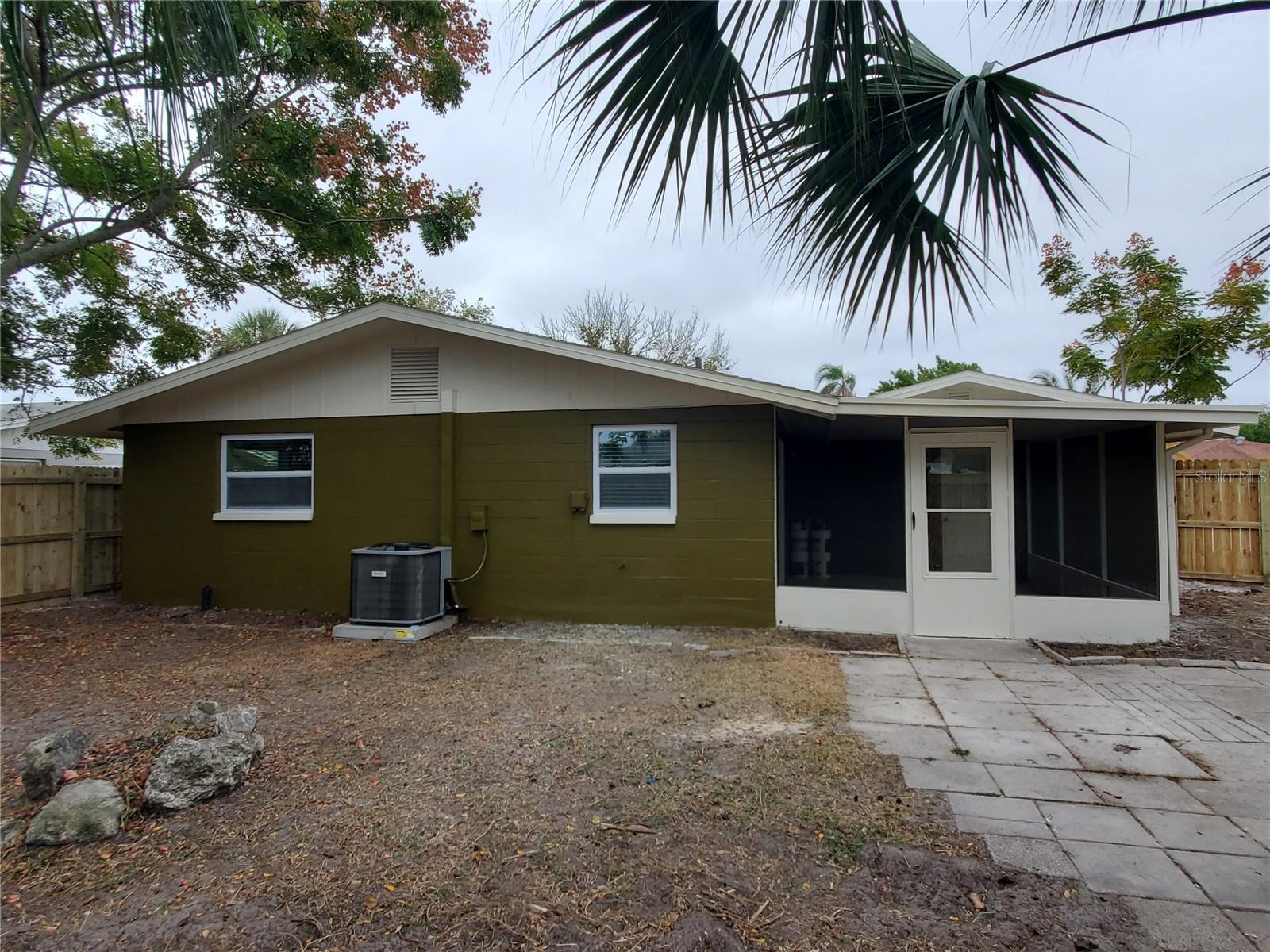 EMBASSY HILLS - Residential