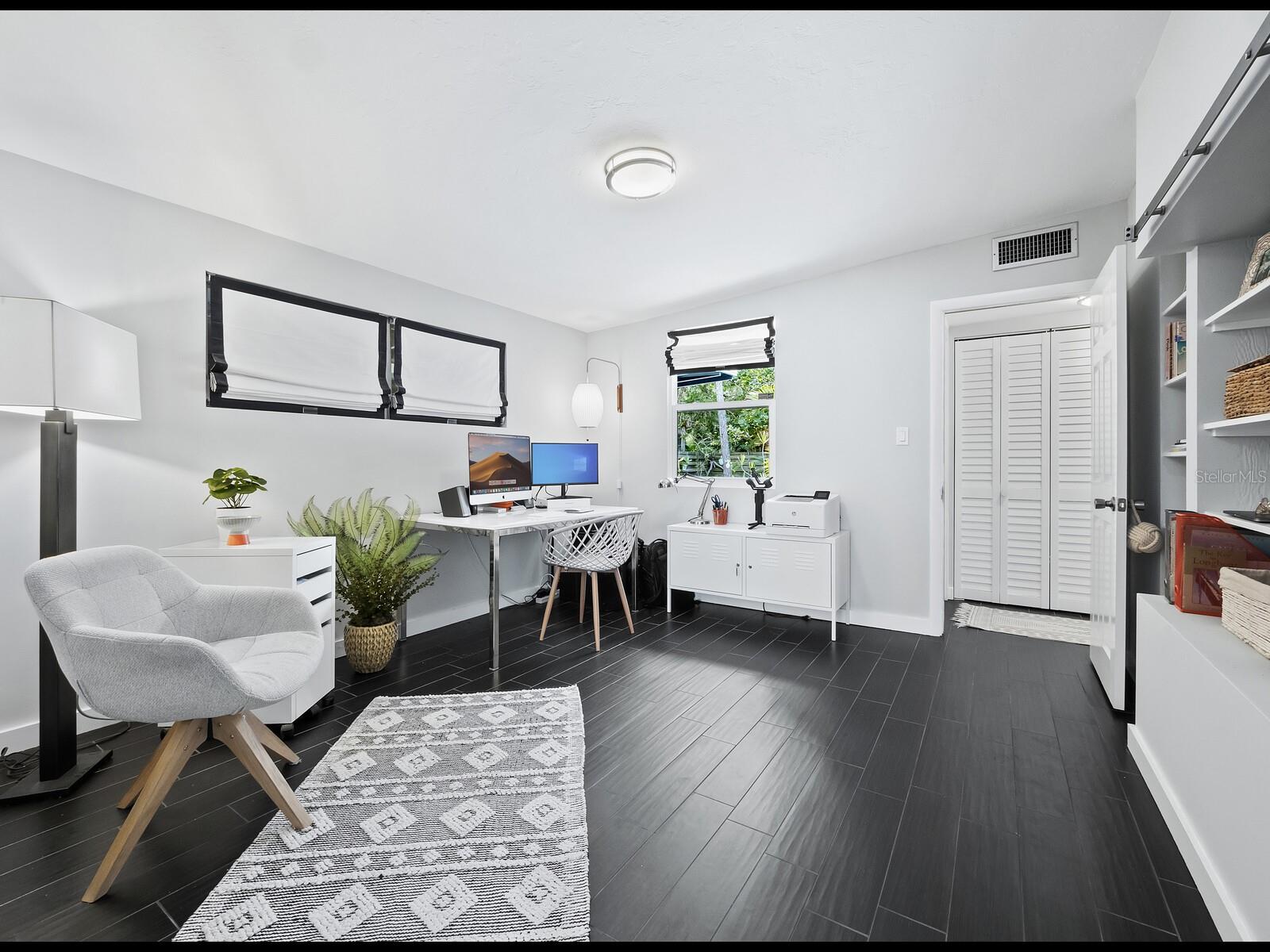 LONGBEACH - Residential