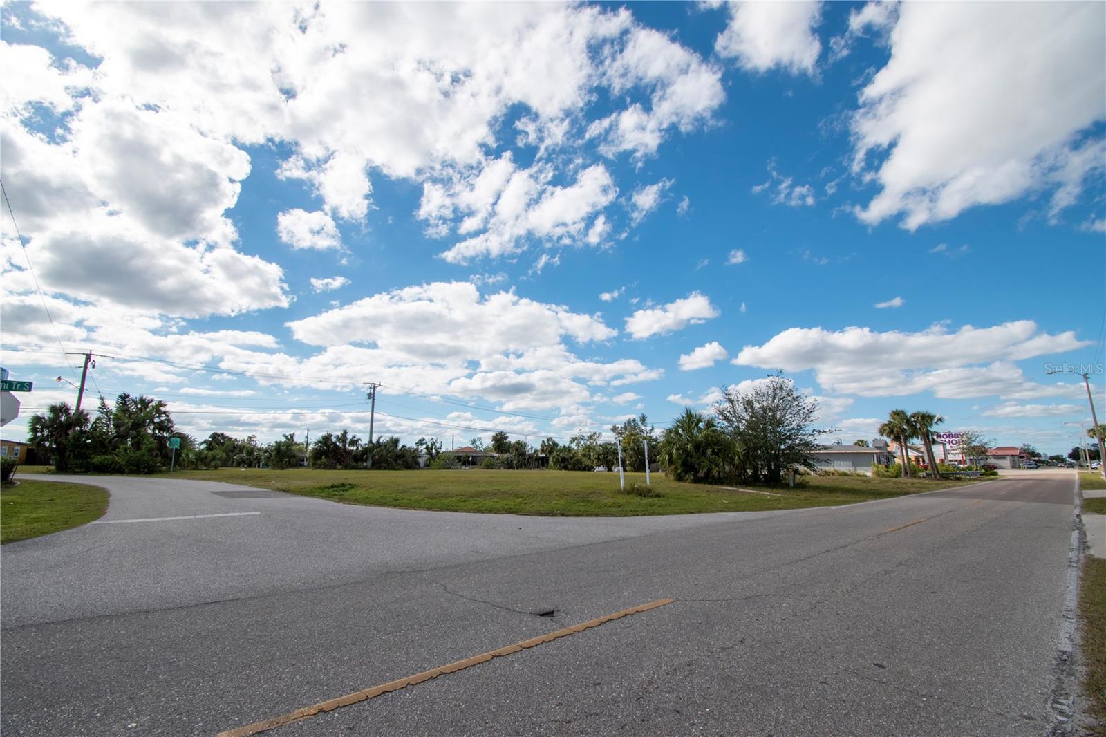 PORT CHARLOTTE SEC 025 - Land