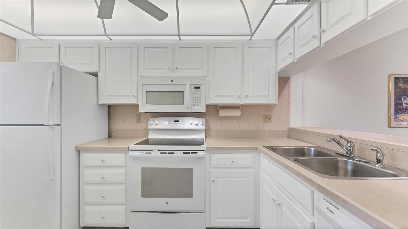 FARMINGTON VISTAS - Residential