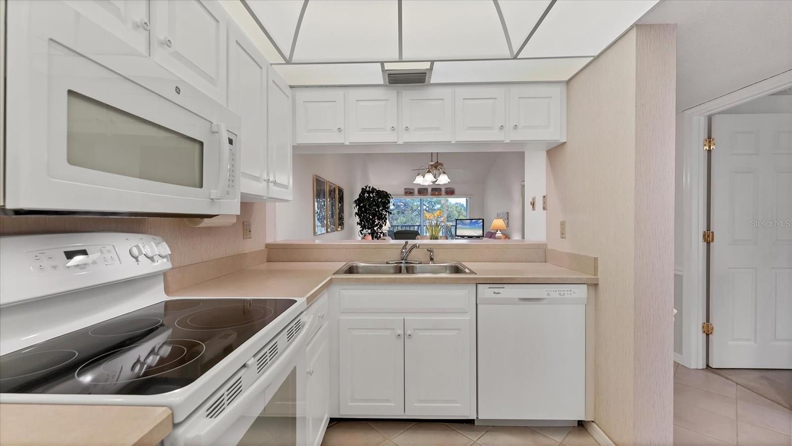 FARMINGTON VISTAS - Residential