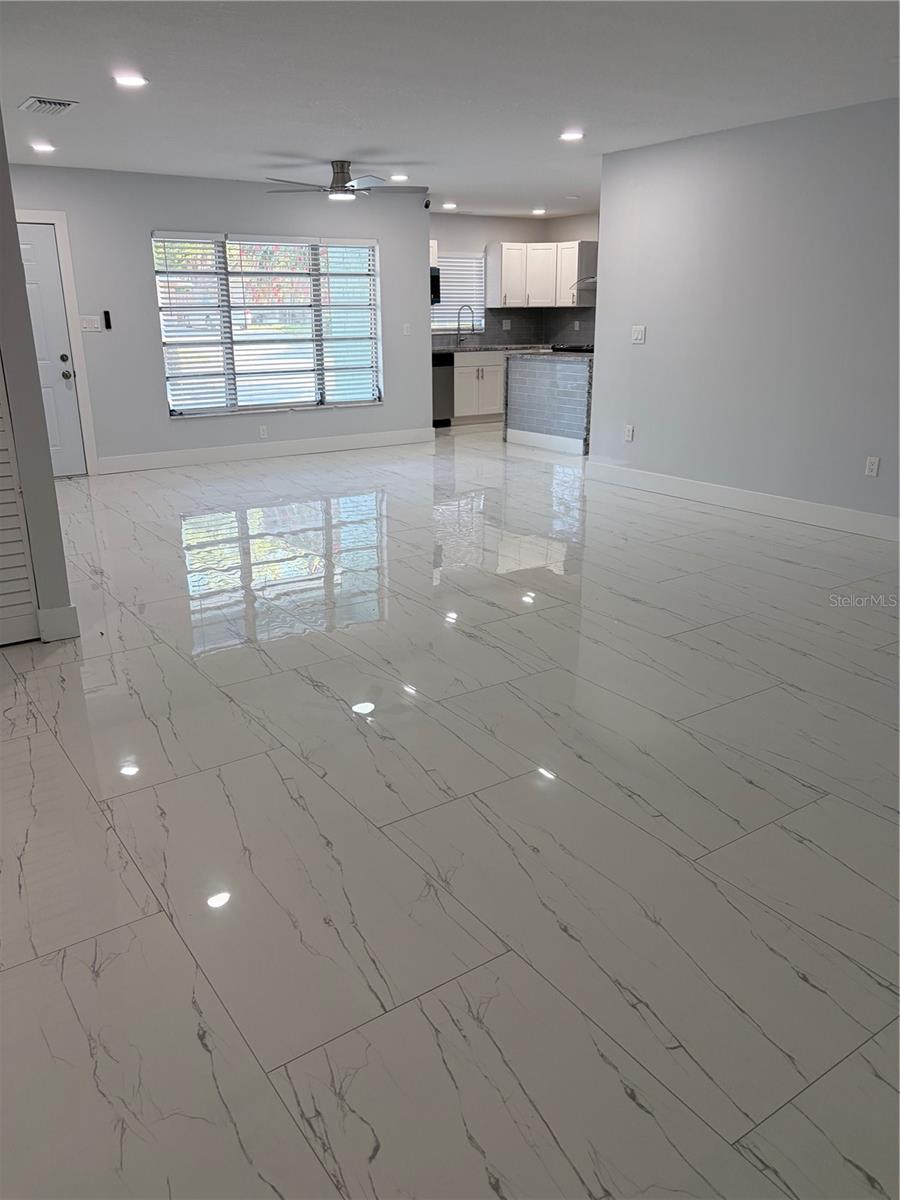 COCOANUT HEIGHTS - Residential