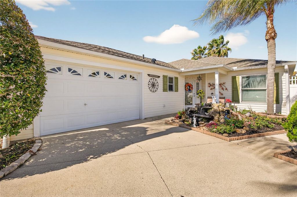 Photo of 1116 Elizabeth Court, The Villages, FL 32162 (MLS # G5109693)