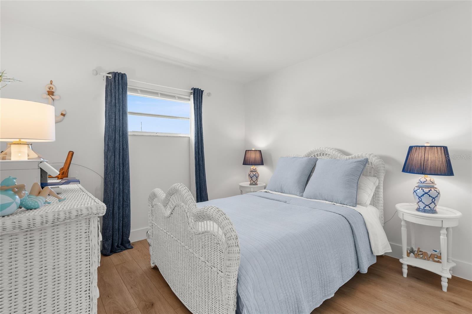 INWOOD PARK FIRST ADD - Residential Income