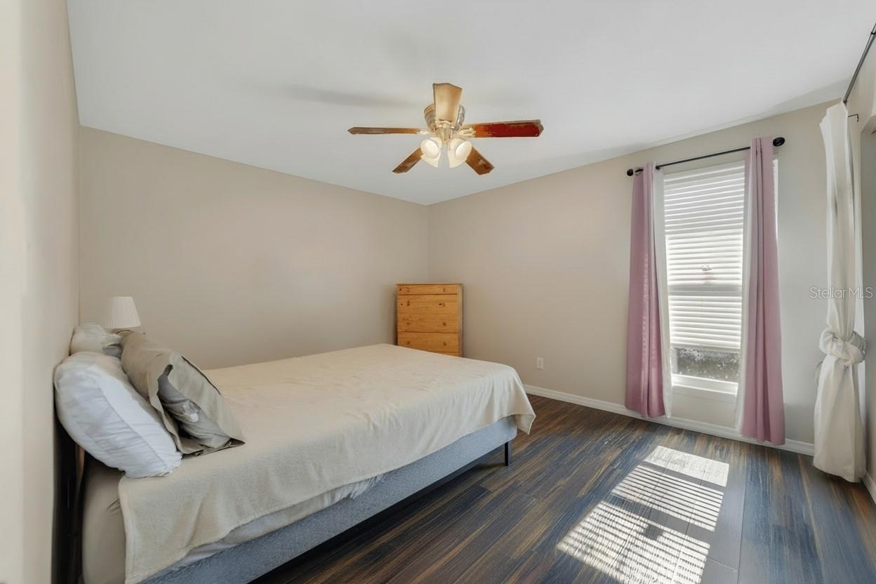 ROYAL ARMS CONDO - Residential