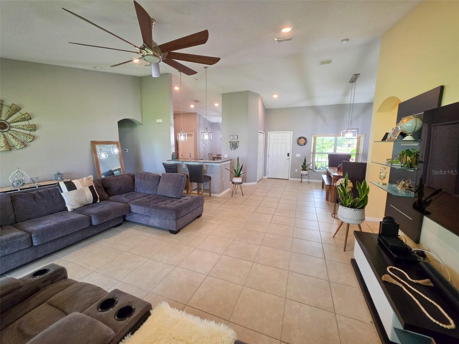 3875 GOLDEN KNOT DRIVE