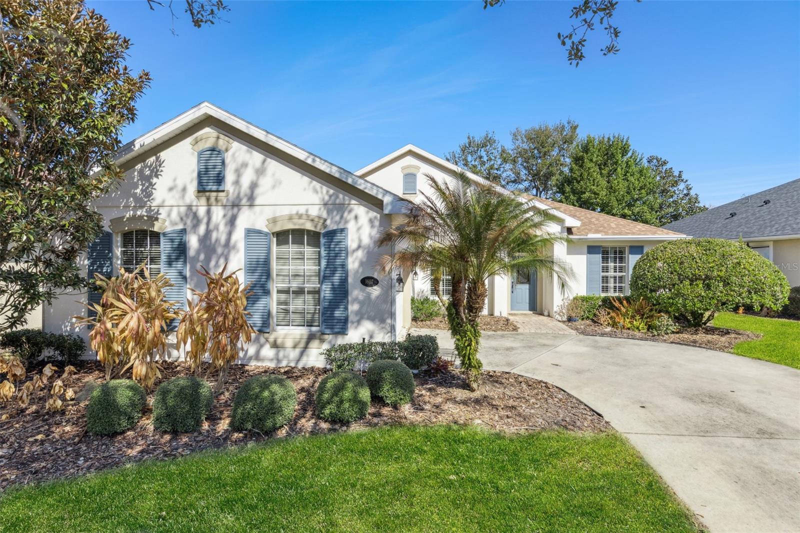 1607 VICTORIA GARDENS DRIVE