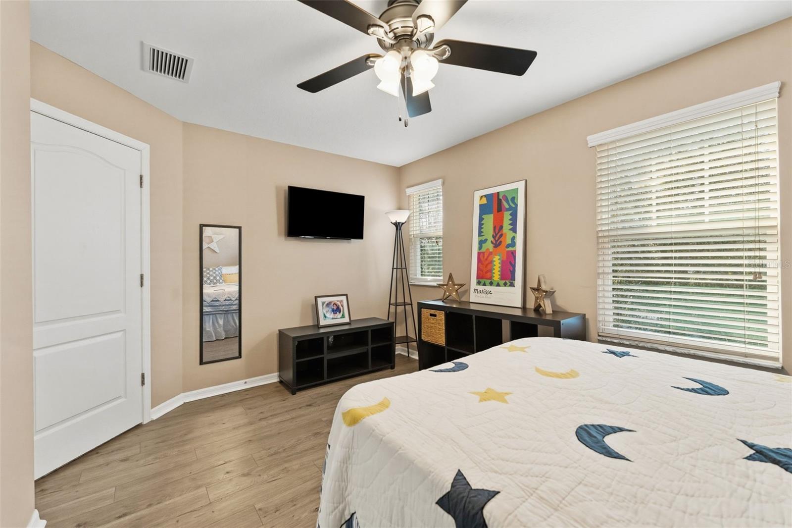 FISHHAWK RANCH TOWNCENTER PHAS - Residential