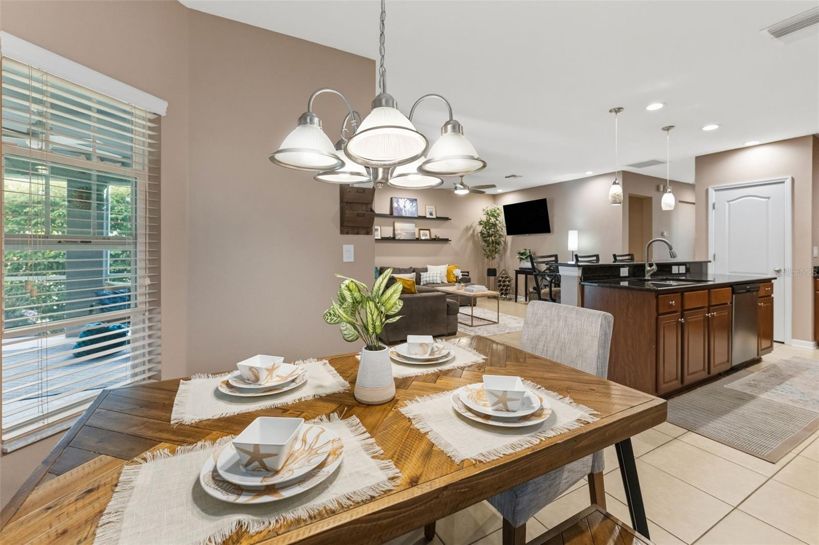 FISHHAWK RANCH TOWNCENTER PHAS - Residential