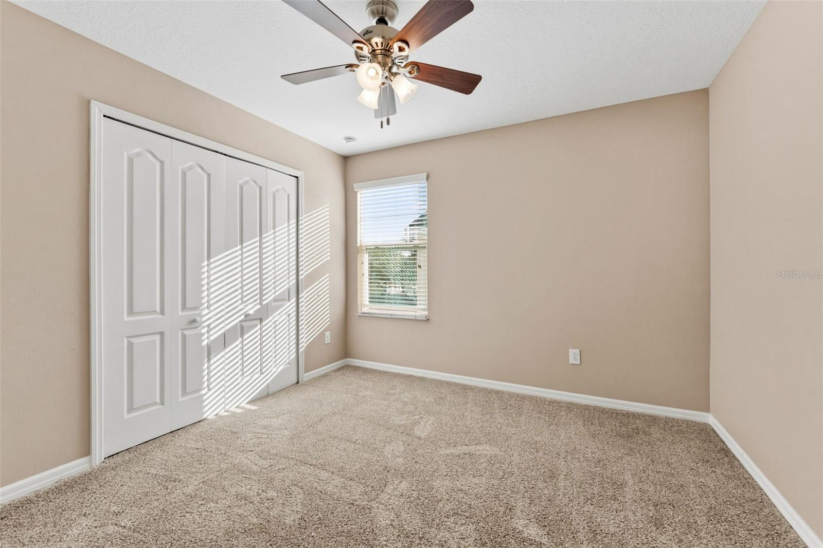 FISHHAWK RANCH TOWNCENTER PHAS - Residential