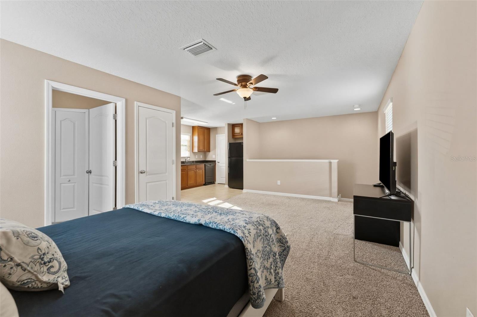 FISHHAWK RANCH TOWNCENTER PHAS - Residential