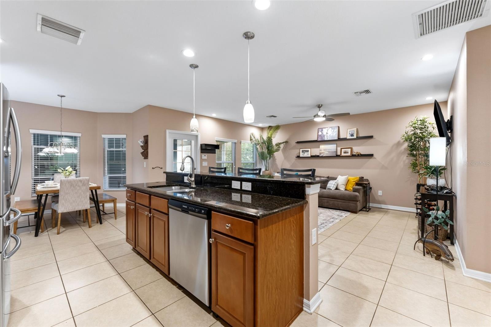 FISHHAWK RANCH TOWNCENTER PHAS - Residential