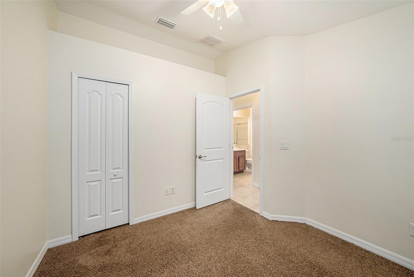 CARRIAGE POINTE PH 1 - Residential Lease