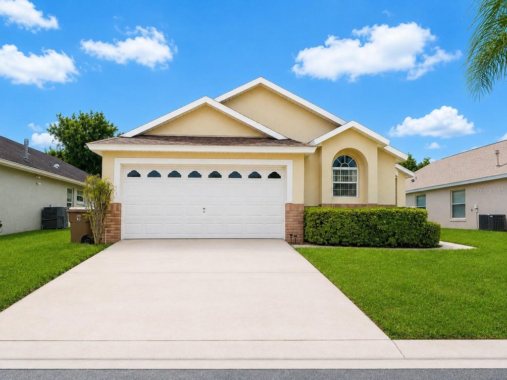Photo of 2555 Oneida Loop, Kissimmee, FL 34747 (MLS # S5157465)