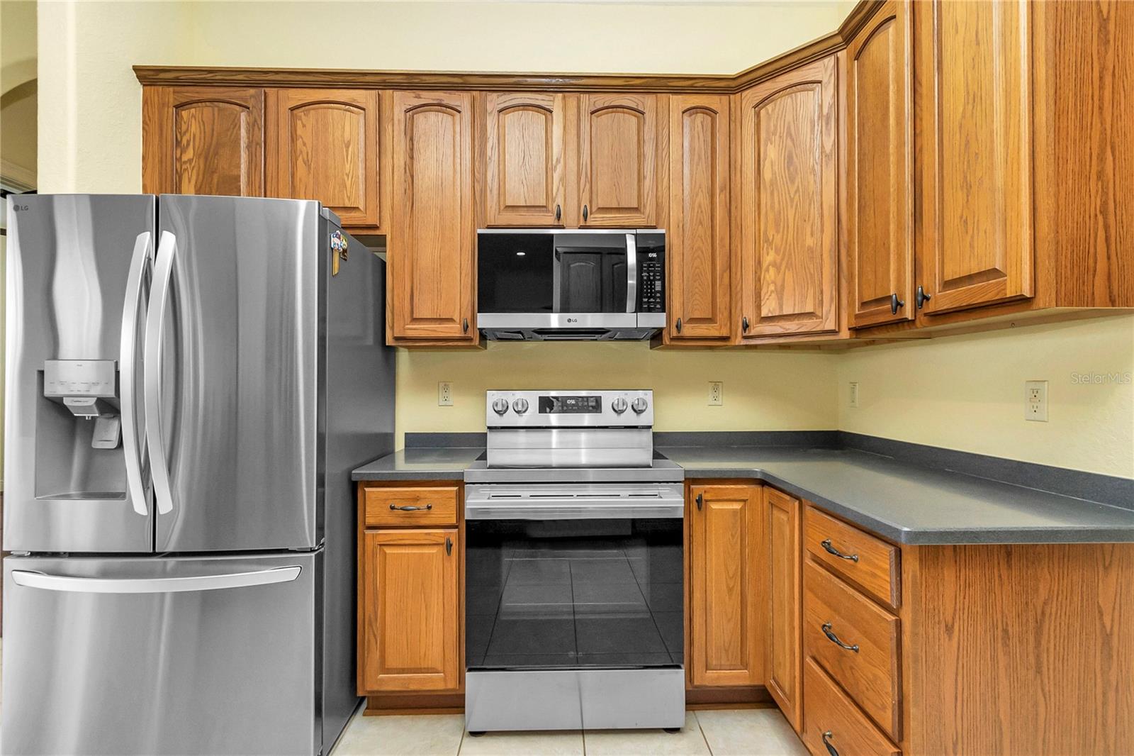 GROVE/HARBOR HILLS - Residential