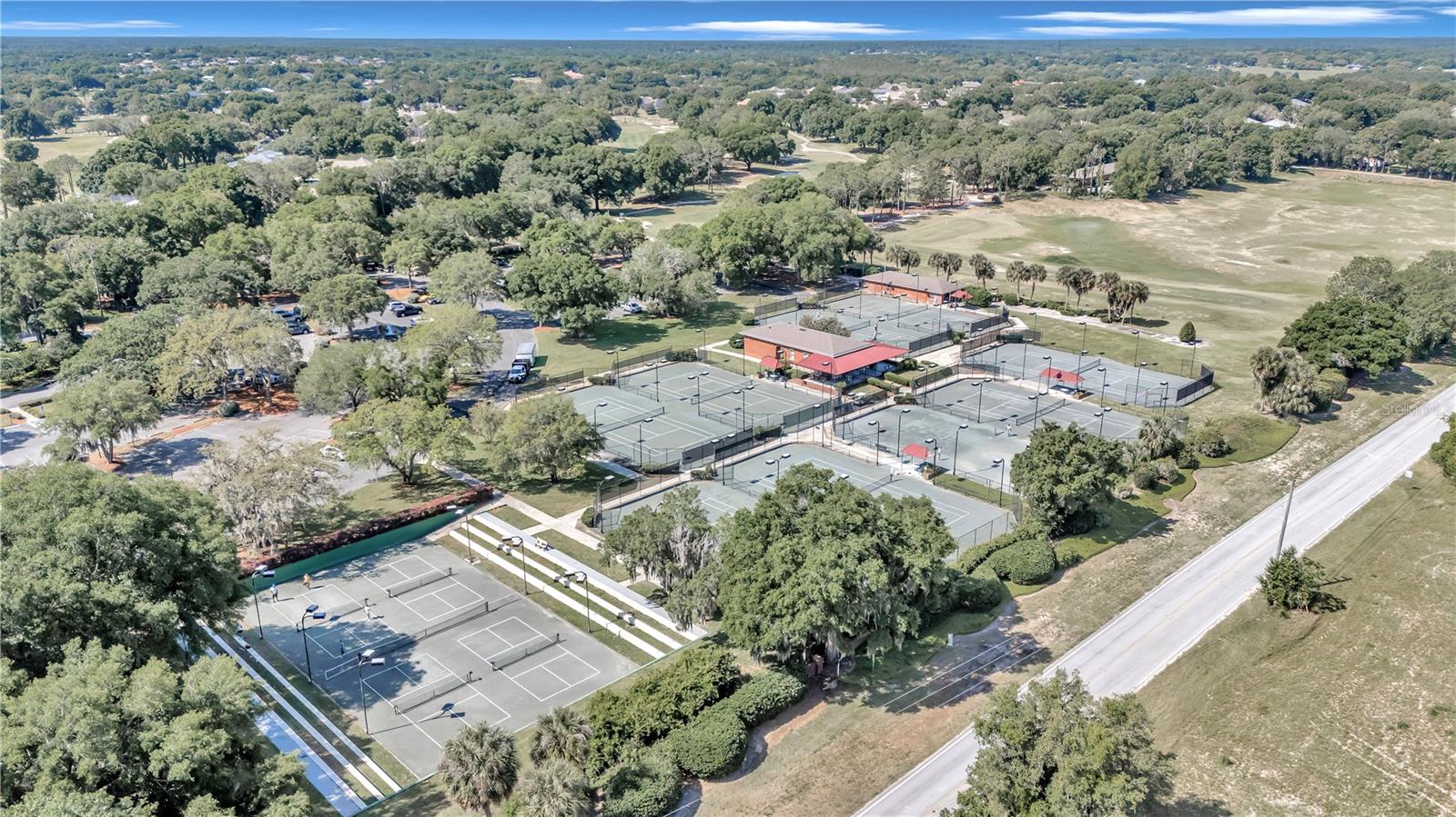 GROVE/HARBOR HILLS - Residential