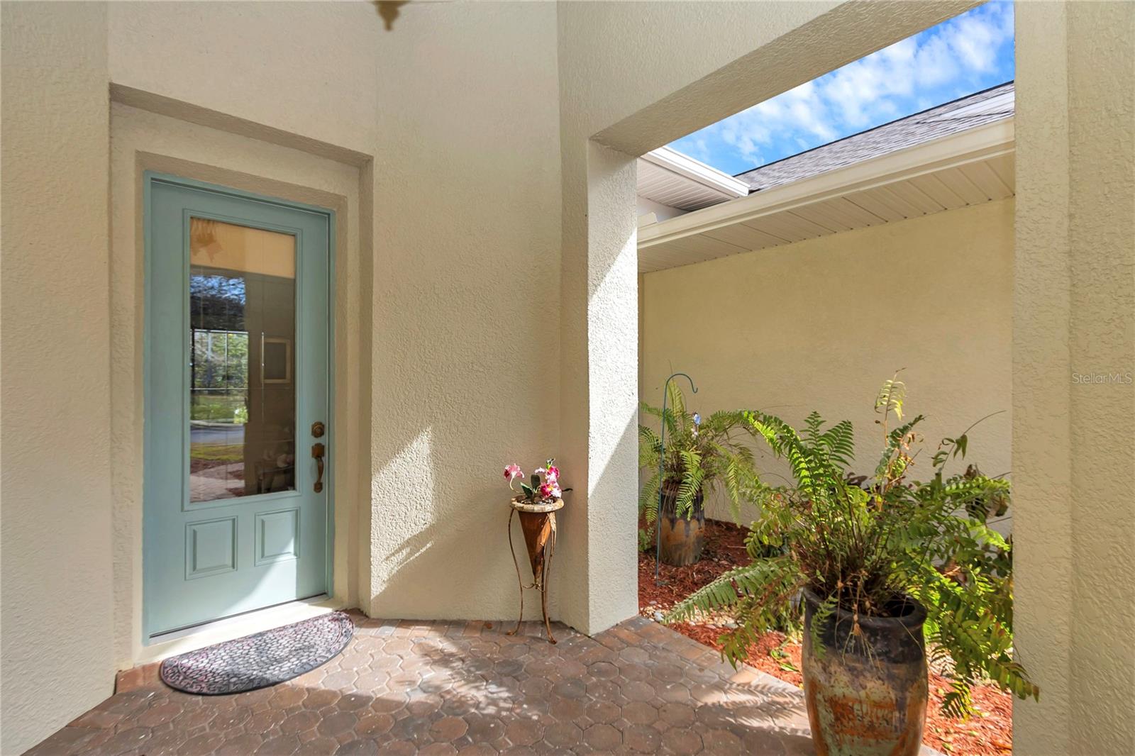 GROVE/HARBOR HILLS - Residential