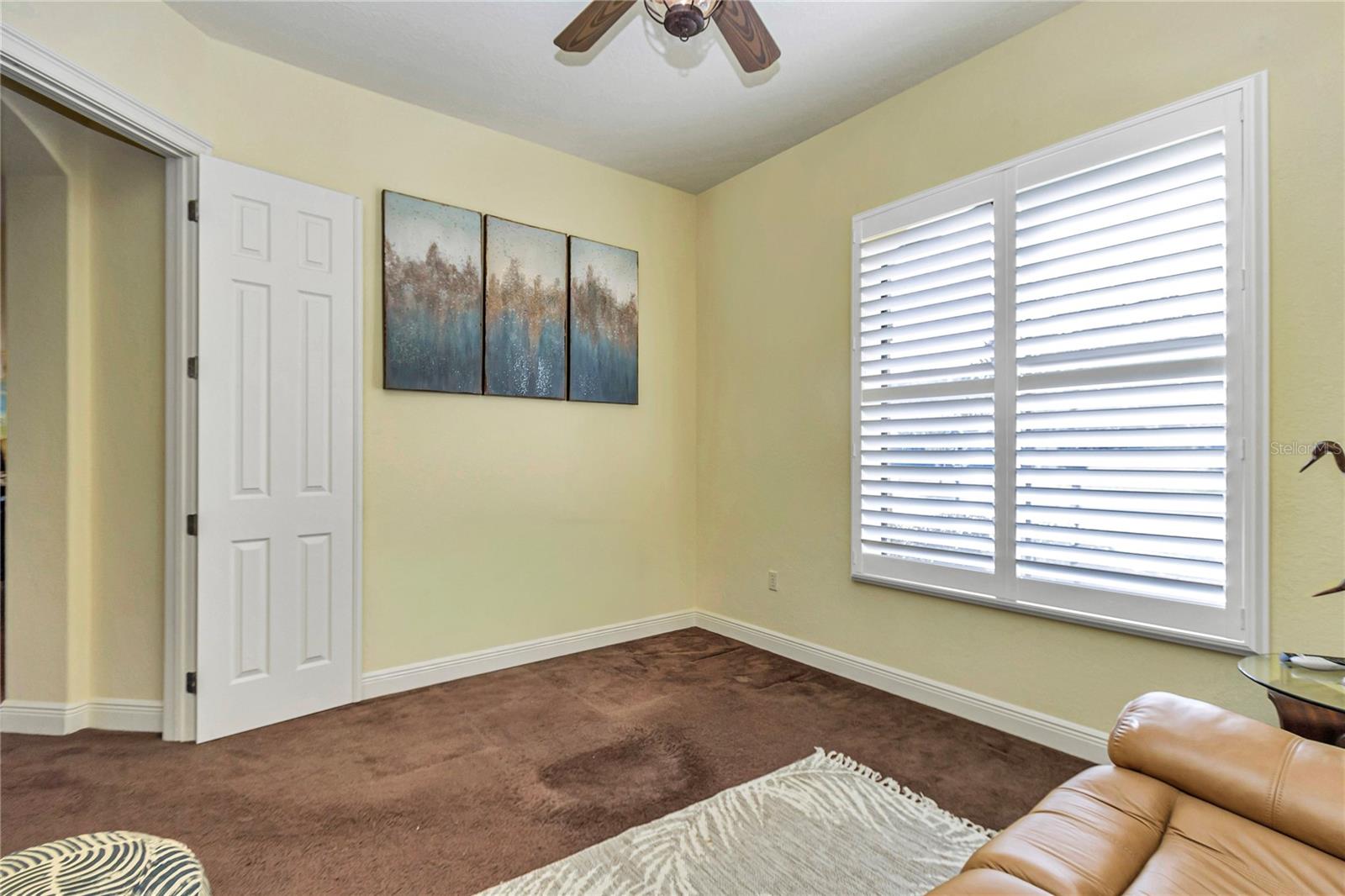 GROVE/HARBOR HILLS - Residential