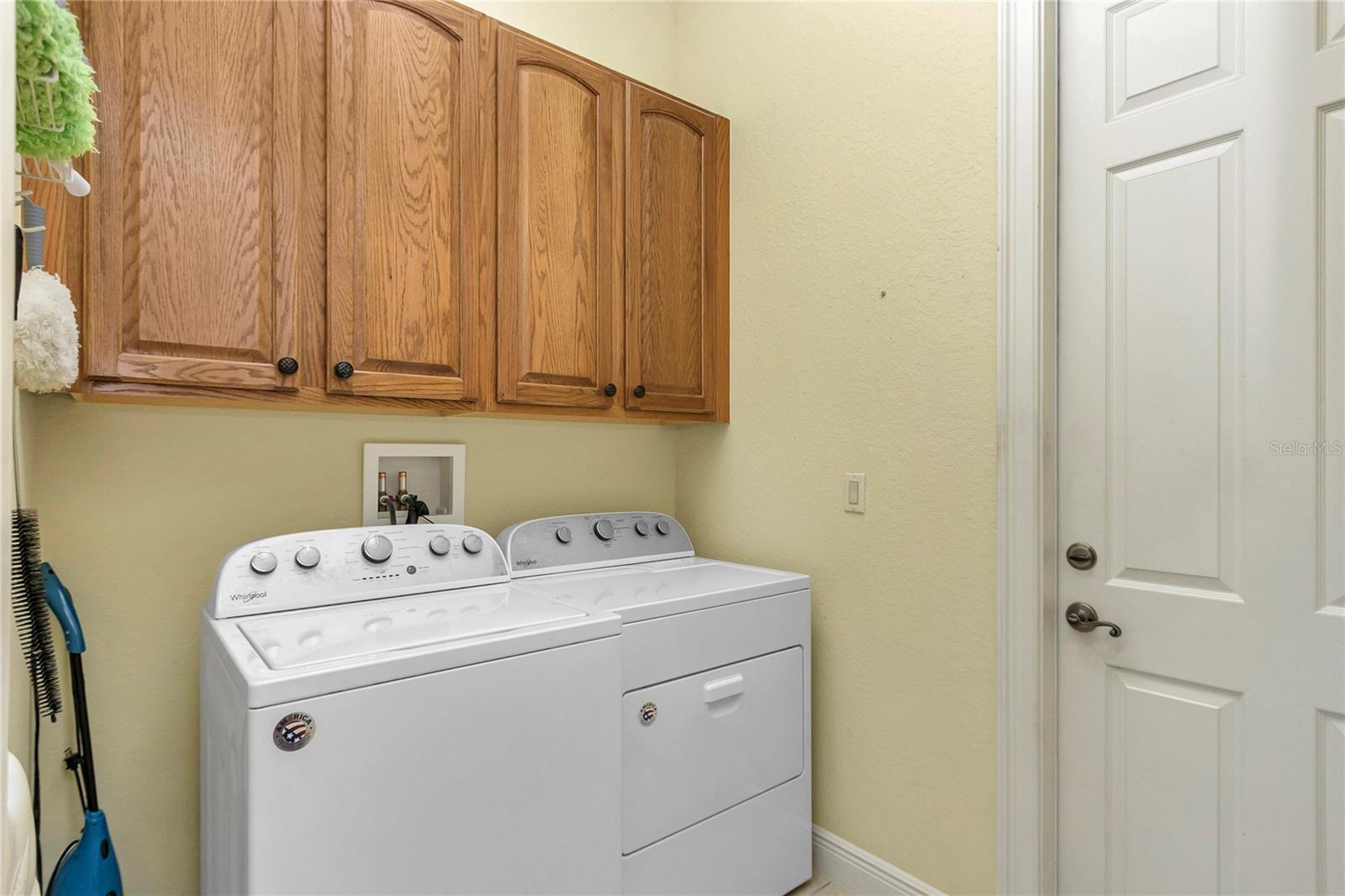 GROVE/HARBOR HILLS - Residential