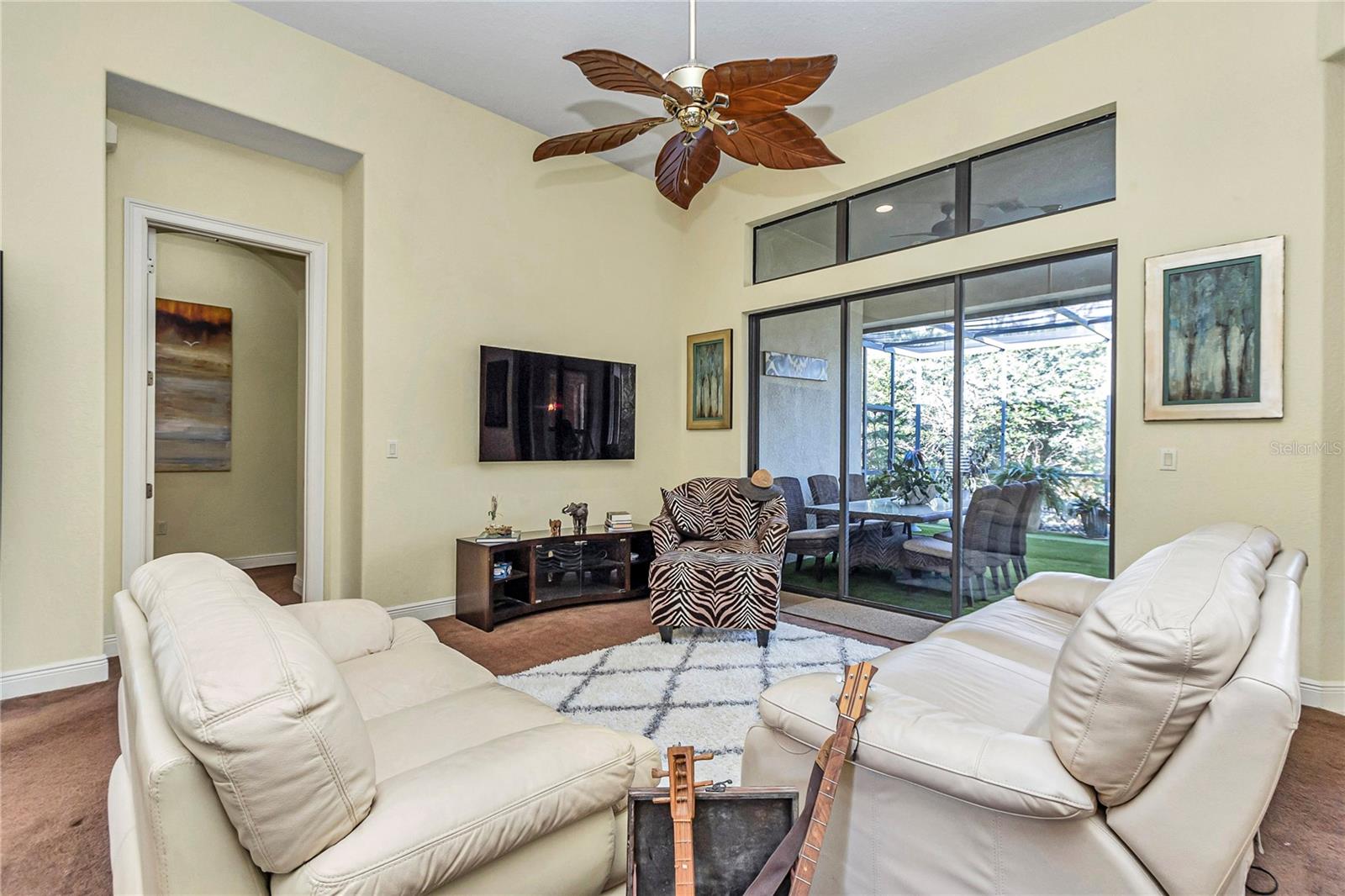 GROVE/HARBOR HILLS - Residential