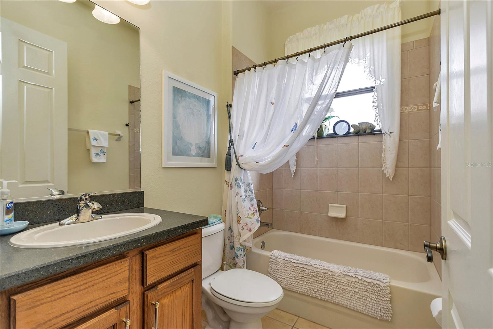 GROVE/HARBOR HILLS - Residential