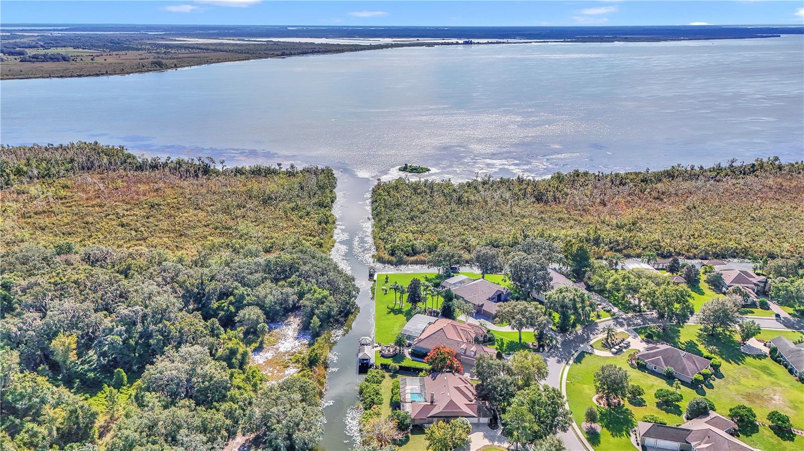 GROVE/HARBOR HILLS - Residential