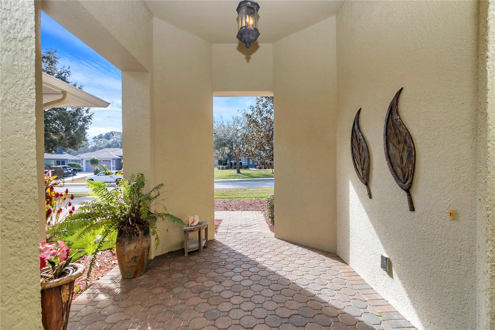 GROVE/HARBOR HILLS - Residential