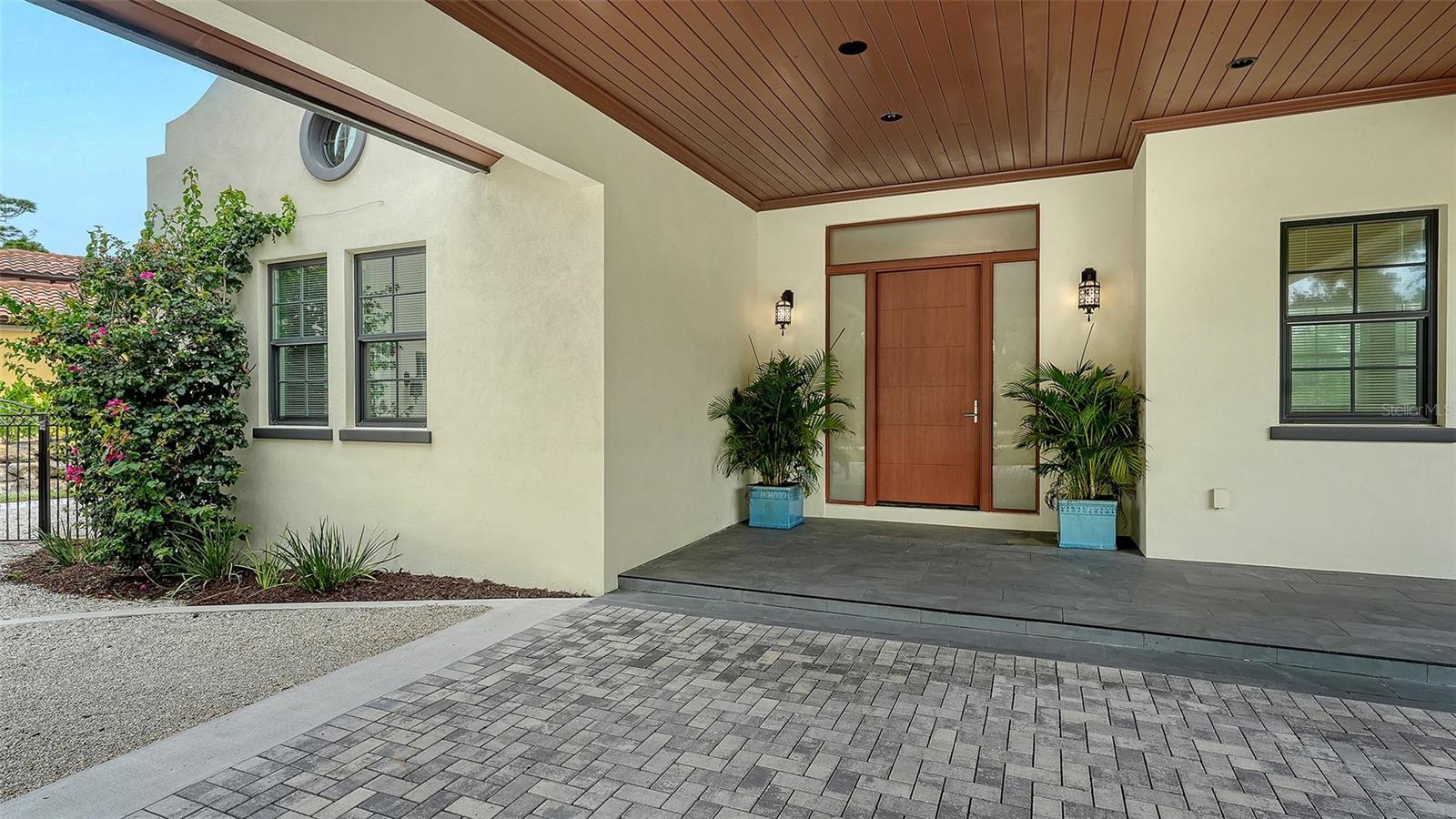 360 N POINT ROAD