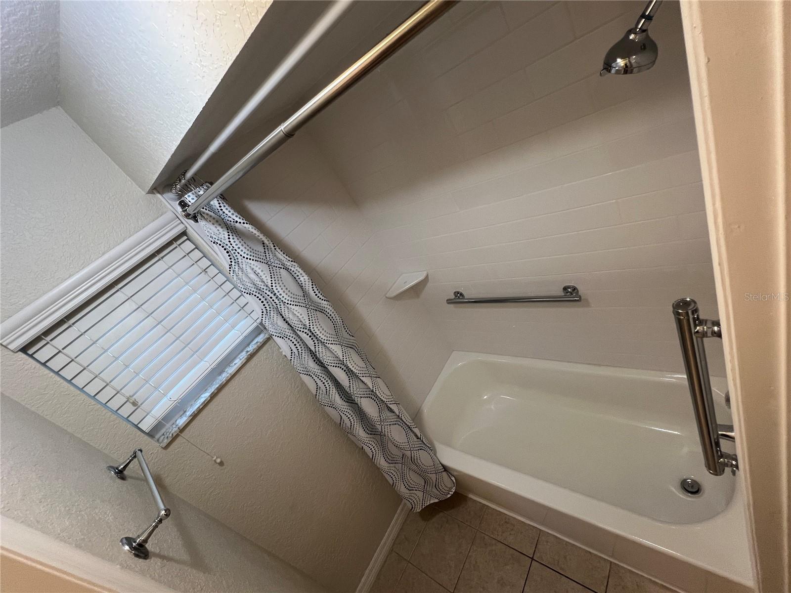 TRADE WINDS ESTATES SUB - Residential Lease