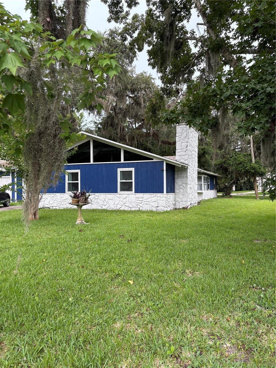 2203 LIME TREE DRIVE