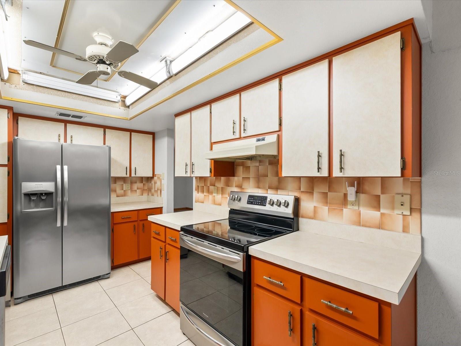 SPRING HILL - Residential