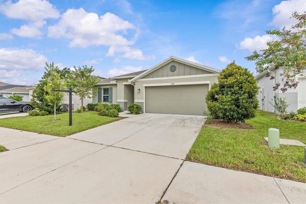 Photo of 9972 Mesic Woods Avenue, Seffner, FL 33584 (MLS # TB8525086)